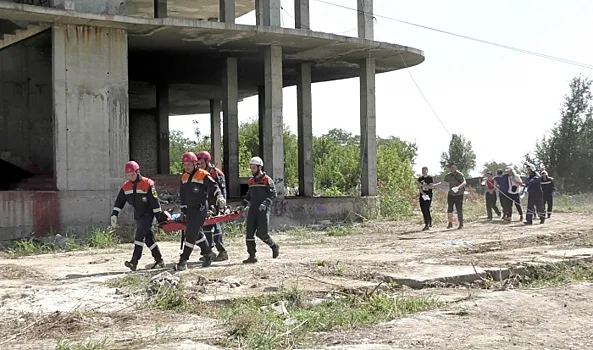 В Волгограде отработали действия по спасению людей при взрыве газа в многоэтажке